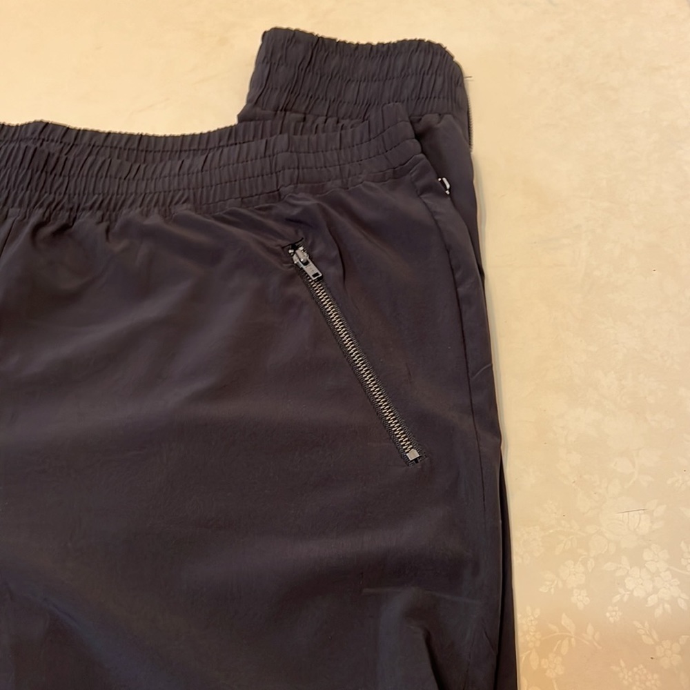 Fabletics Black Pants. Size L - Picture 2 of 7